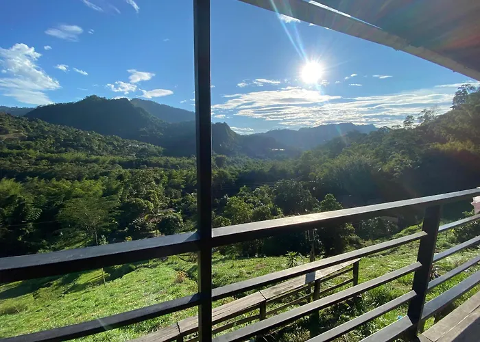 Magica Cabana En La Montana