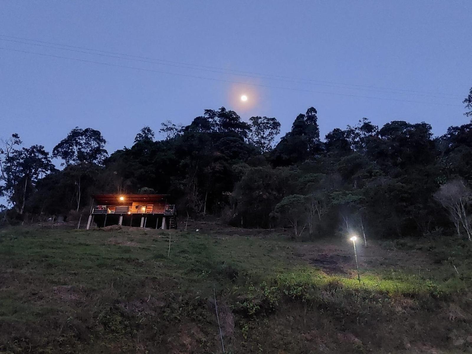 Magica En La Montana La Vega (Cundinamarca)